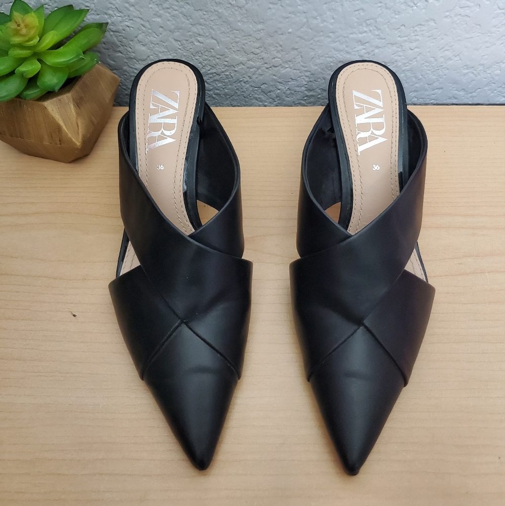 Zara Black Pointed Heeled Shoes, Size 36 - Picture 2 of 7